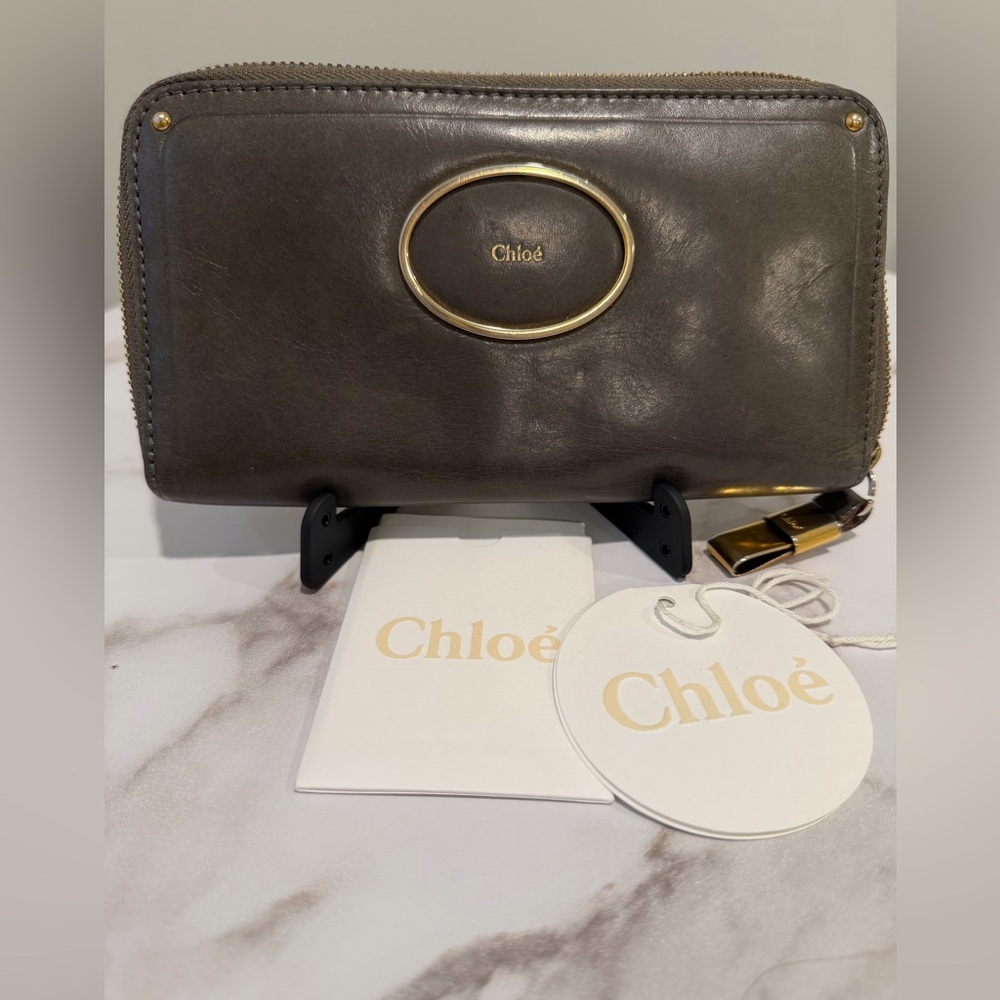 Women's Zip-Around Leather Wallet - Dark Gray